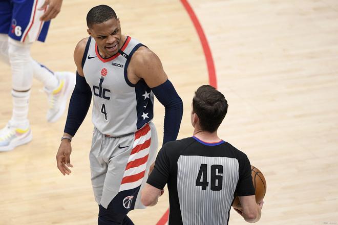 在现代竞技 在现代竞技